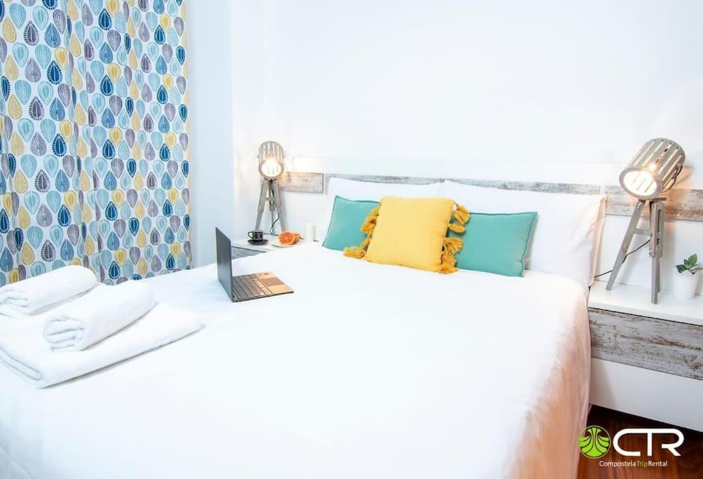 Large Complete Apartment, In The Center With Balcony Santiago de Compostela Exterior foto