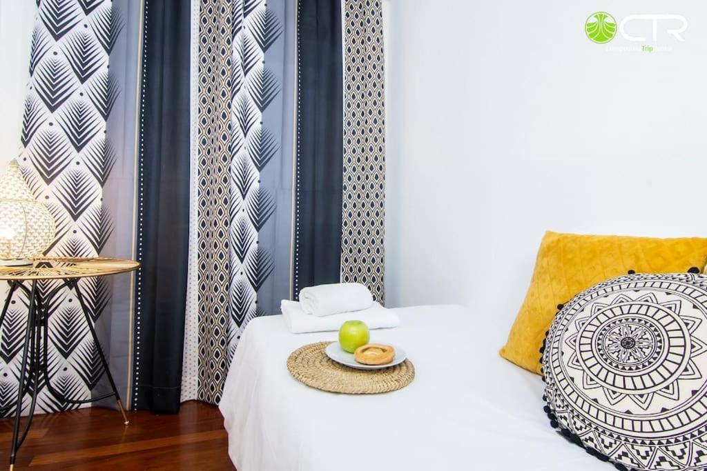 Large Complete Apartment, In The Center With Balcony Santiago de Compostela Exterior foto